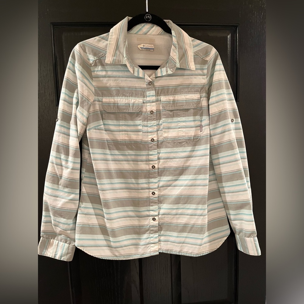 Columbia hiking shirt